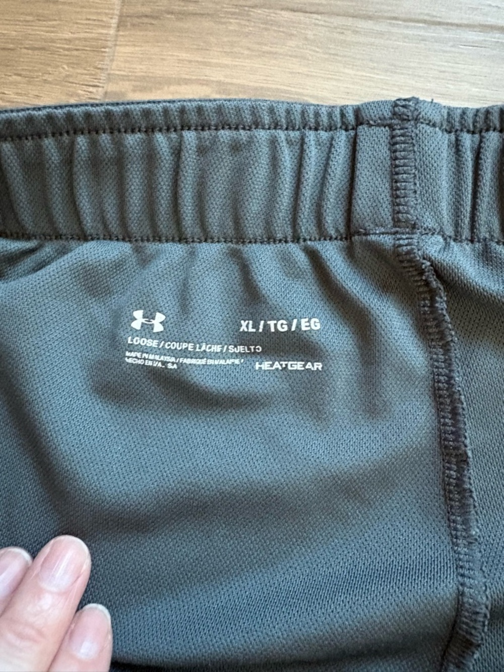 Under Armour Women’s Black and White Athletic Shorts - Picture 8 of 9